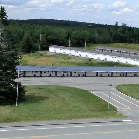 The Bluebird Motel Maine Machias Bagian luar foto